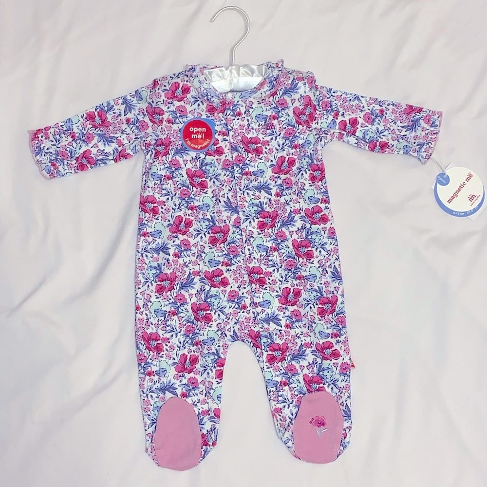 MAGNETIC ME Onesie BRAND NEW 0-3